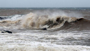 Typhoon Champi to Pass Closest Tonight... Up to 120mm of Heavy Rain in Jeju