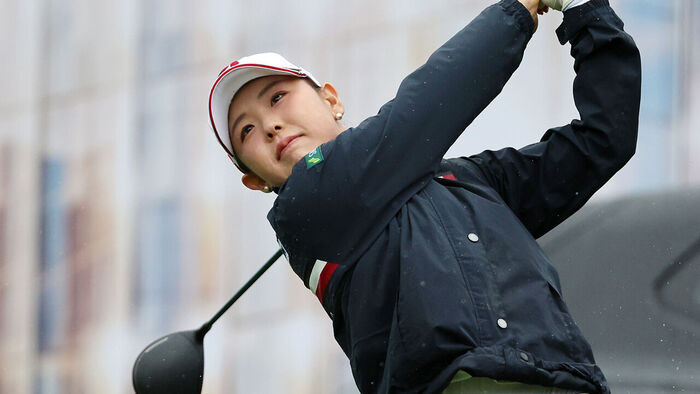 25일 전남광주통합특별시 해남군 화원면 파인비치 골프링크스에서 열린 LPGA BMW 레이디스 챔피언십 최종 라운드에서 요시다 유리가 1번 홀 티샷하고 있다.