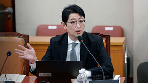 유명 프로 골퍼에게 "황제 레슨"?&hellip;"스토킹 멈춰라" 고발