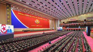 N. Korea's Kim Jong Un Takes Commemorative Photo with Company Commanders: "Top Mission Is Completing War Preparations"