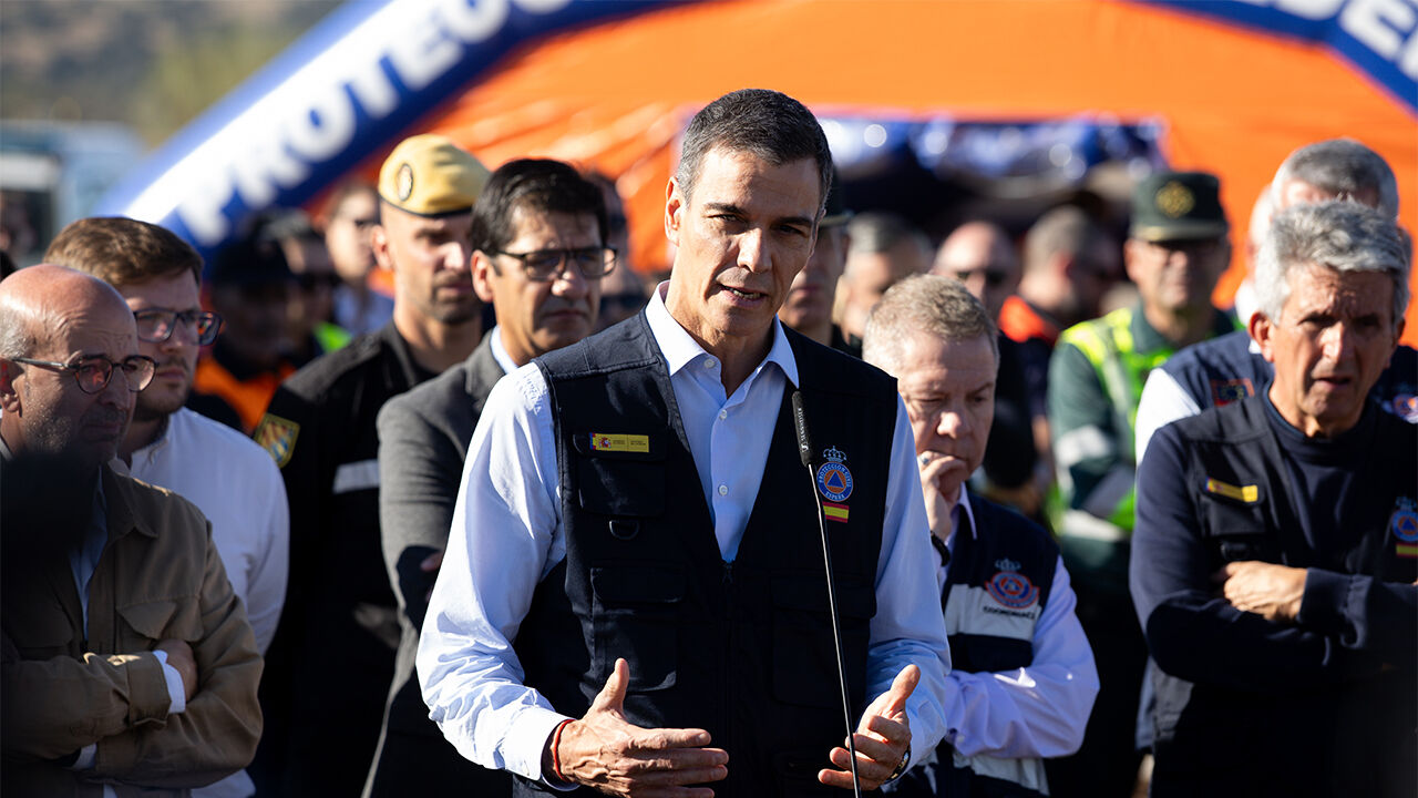Spanish Prime Minister Pedro Sanchez visiting the accident site