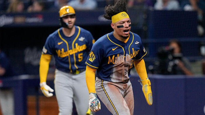 William Contreras scoring a run