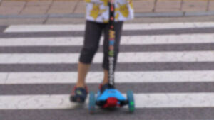 Elementary Schooler Throws Kickboard from Apartment Building, Escapes Punishment