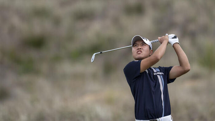 Jung Eui-seok hits an iron shot (Photo: Courtesy of AAC Organizing Committee, Yonhap News)