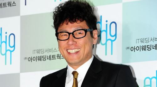 윤종신, '슈퍼스타K' 떠난다 "이젠 심사 받아야죠"