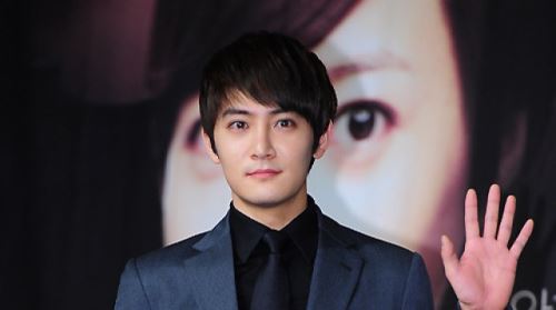 트랙스 제이, 26일 부산 육군훈련소 입소