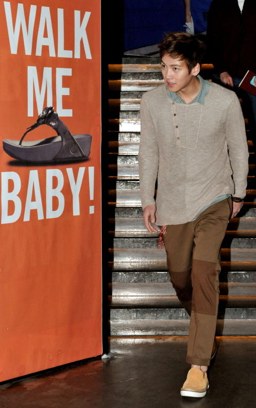 OSEN_201203270902777013_2_1