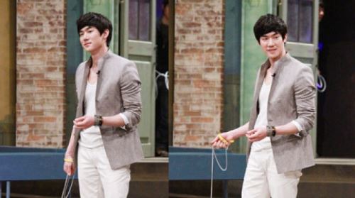 '수지의 강남선배' 유연석, ‘캣츠앤독스’ 첫 MC 신고식