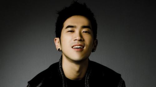 배치기 측 "무웅 열애 사실...결혼 계획은 아직"