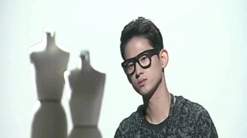 ‘프런코4’ 강성도, 과거사진 공개 ‘김수현과 붕어빵’