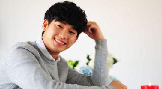 김수현, '엄마바보'일 것 같은 배우 1위 '등극'..'뭘 해도 대세'