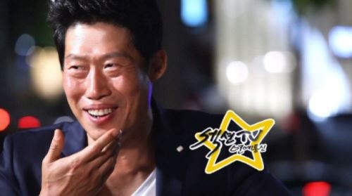 유해진, "'닮은꼴' 박지성 선수가 훨씬 잘 생겼죠"