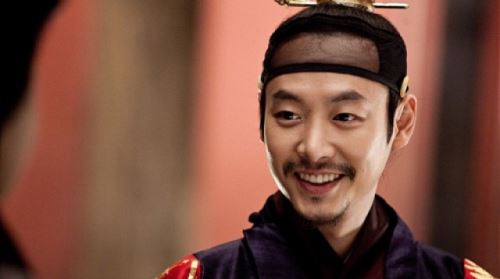 드라마 넘어 영화서도 왕, 또 통했다