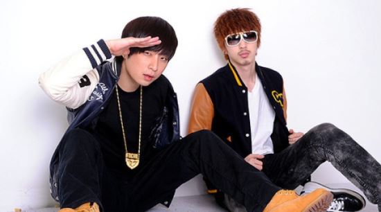 '군복무' 언터처블 디액션, 일반인 여자친구와 열애