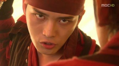 '닥터진' 김재중, 이범수 살해 시도 '실패'