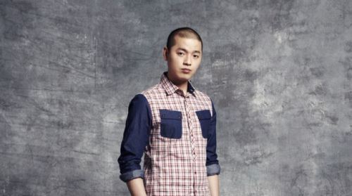 '자숙 1년' 이센스, 아메바TV 통해 근황...'음악 열정'