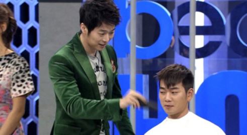 김재원, 여성보다 남성에게 더 친절? ‘매너손 눈길’