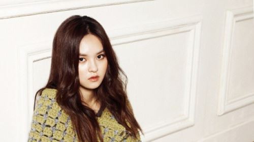 배우 김윤혜가 제안하는 올가을 쿨한 니트웨어 스타일링은?