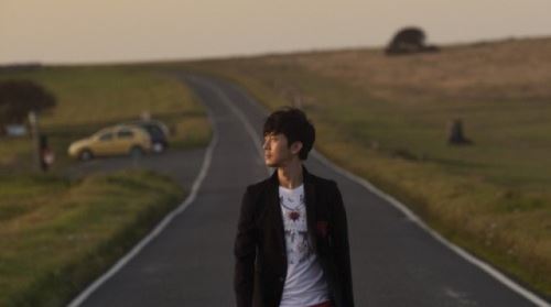 윤건, 두번째 에세이집 '카페 윤건' 발간