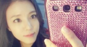 정시아, 셀카 공개...'블링블링 인형맘'