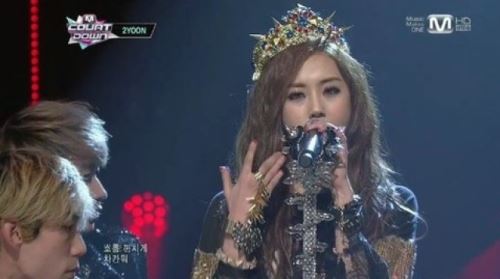 '엠카' 투윤, '상큼발랄+러블리' 매력 뽐내며 성공 데뷔