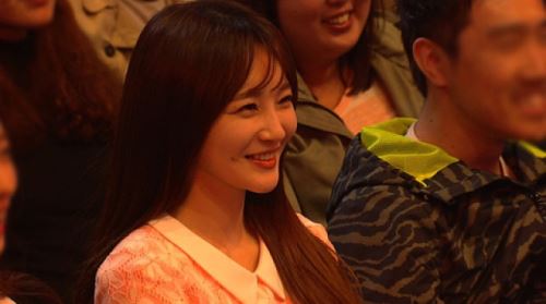 다비치 강민경, '개그투나잇' 출연 '깜찍 애교 발산'