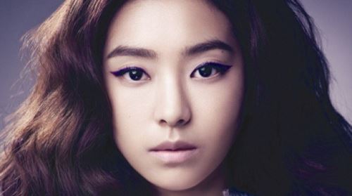 씨스타 보라 화보, 우아함 물씬 '성숙한 여인의 향기가'