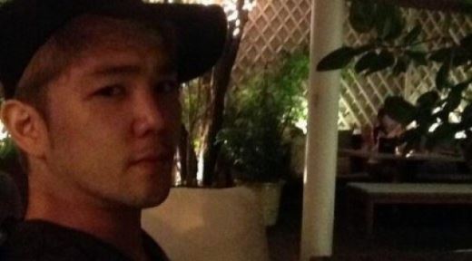강인 턱선 인증샷, 날렵한 턱선 '살아있네'