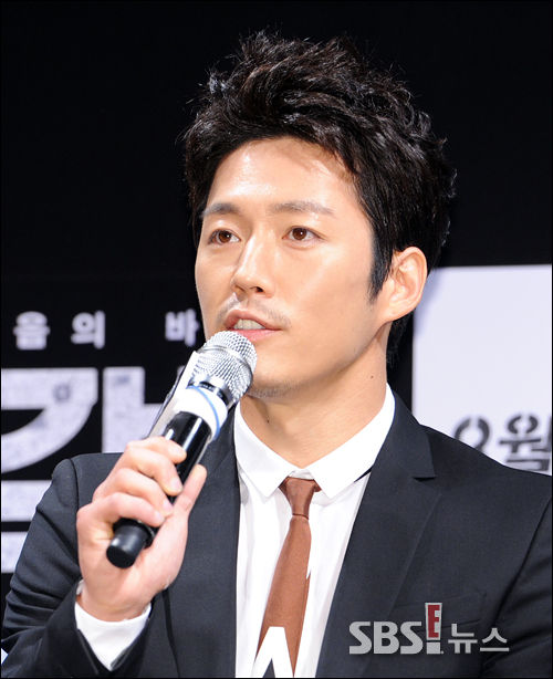 [E!포토]장혁, '영화 속에서도 진짜 사나이'
