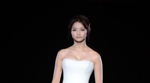 하연수 웨딩드레스, '베라왕'의 메인 모델 발탁 "굽이 대체...몇 센치?"