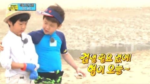 윤후 준수앓이 포착 "형이 다 잡아 줄게"