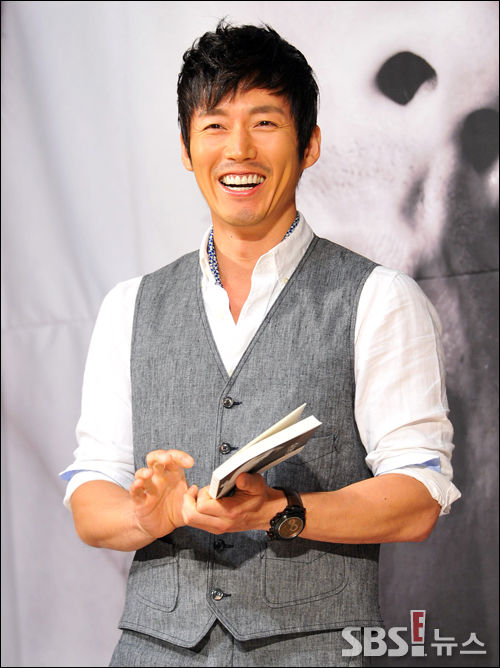 [E!포토]장혁, '진짜사나이 씨름 굴욕은 잊어주세요'