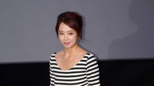 신지수 시사회 '예뻐도 너&sim;무 예쁜 몸매' S라인 제대로네