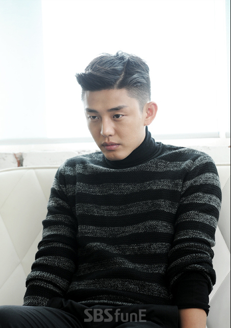 유아인