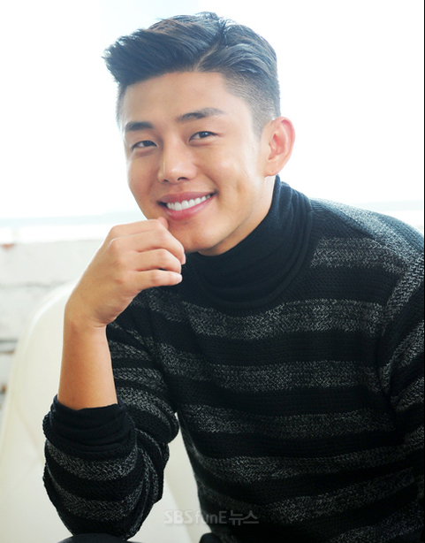 유아인