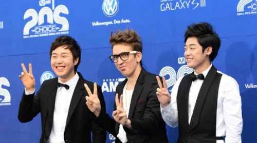 버스커버스커, 줄세우기로 벌써 4일째 '신기록'