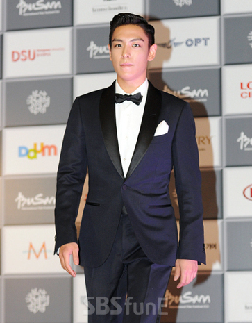 탑