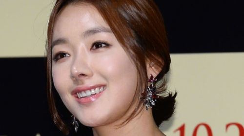 소이현 시사회 "이것이 명품 쇄골 라인" 물오른 미모 눈부셔&sim;