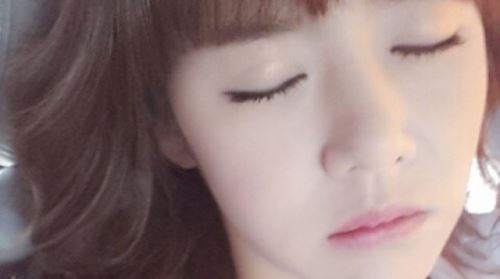 이연두 근황, 창백한 낯빛에 조용히 눈 감고.. "수척해 보여"