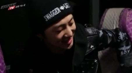 강승윤 여권사진, 통통한 볼살+뽀글 머리 "구준표세요?"