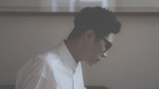 정준일, 정규 2집 발표...유희열-윤종신 지원사격