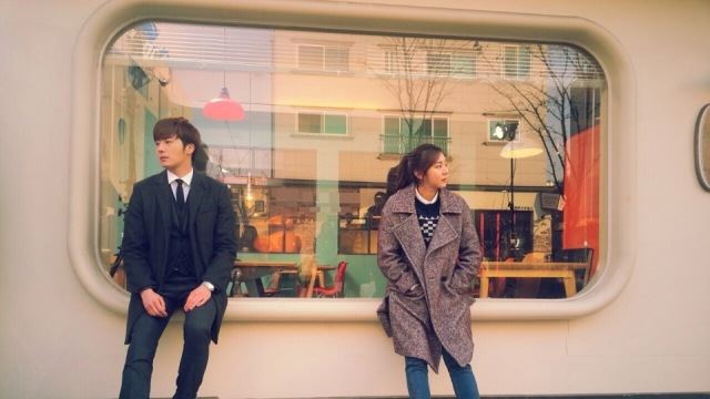 정일우-유이, 쉬는시간 앉아만 있어도 화보 커플