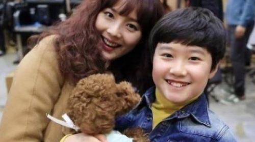 유진 아들바보 미소 '진짜 엄마와 아들 같아' 진짜 2세 소식은 언제쯤?