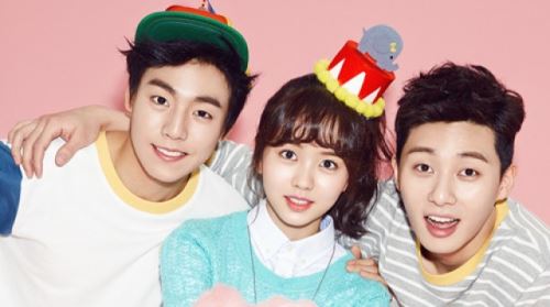 박서준-김소현 다정함에 이현우 질투? '상큼발랄 봄 화보'