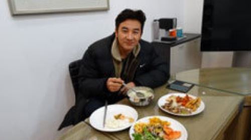 엄태웅 팬클럽, ‘우사수’ 촬영장에 밥차 쐈다