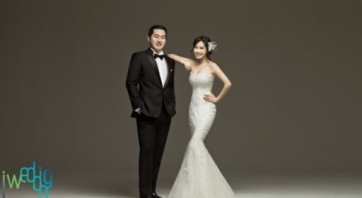 쿨 유리 결혼 '연하 사업가와 비공개 결혼식 올렸다'
