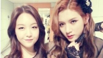 뉴이스트 렌 여장 '진짜 남자 맞아?' 신인 걸그룹인 줄 알았어