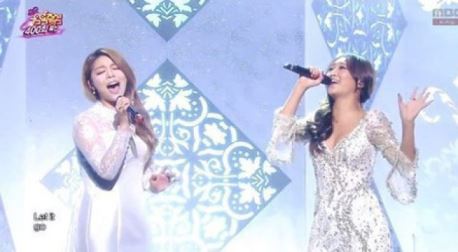에일리 효린 렛잇고 '엘사 여신의 실사판?' 디바들의 폭팔적인 무대