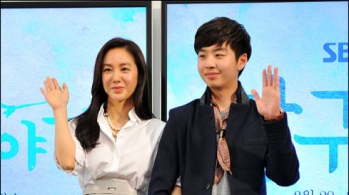 [E포토]박주미-신동우, 믿어지지 않는 모자(母子)관계