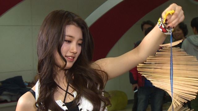 수지 깜짝출연 '원주민도 인정한 최고 미녀' 국경 초월한 미모 인증